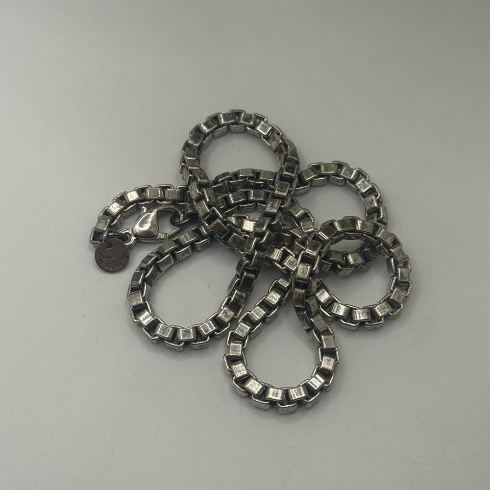 Tiffany & Co. Unisex Sterling Silver Venetian Box Chain Necklace - Picture 2 of 9